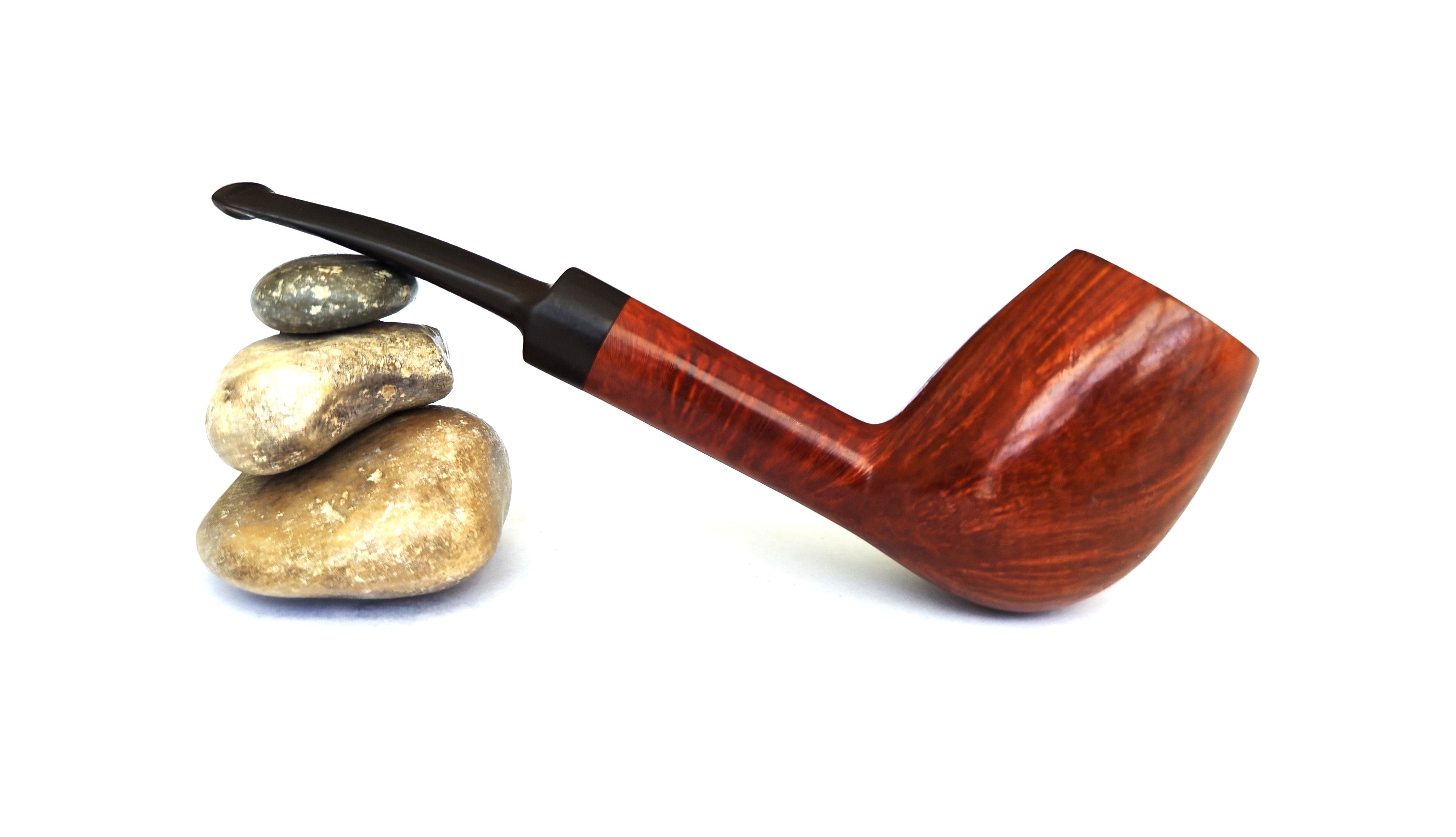 Paul Guilland "Maître Pipier" – Large Freehand Canted Egg Estate Pipe