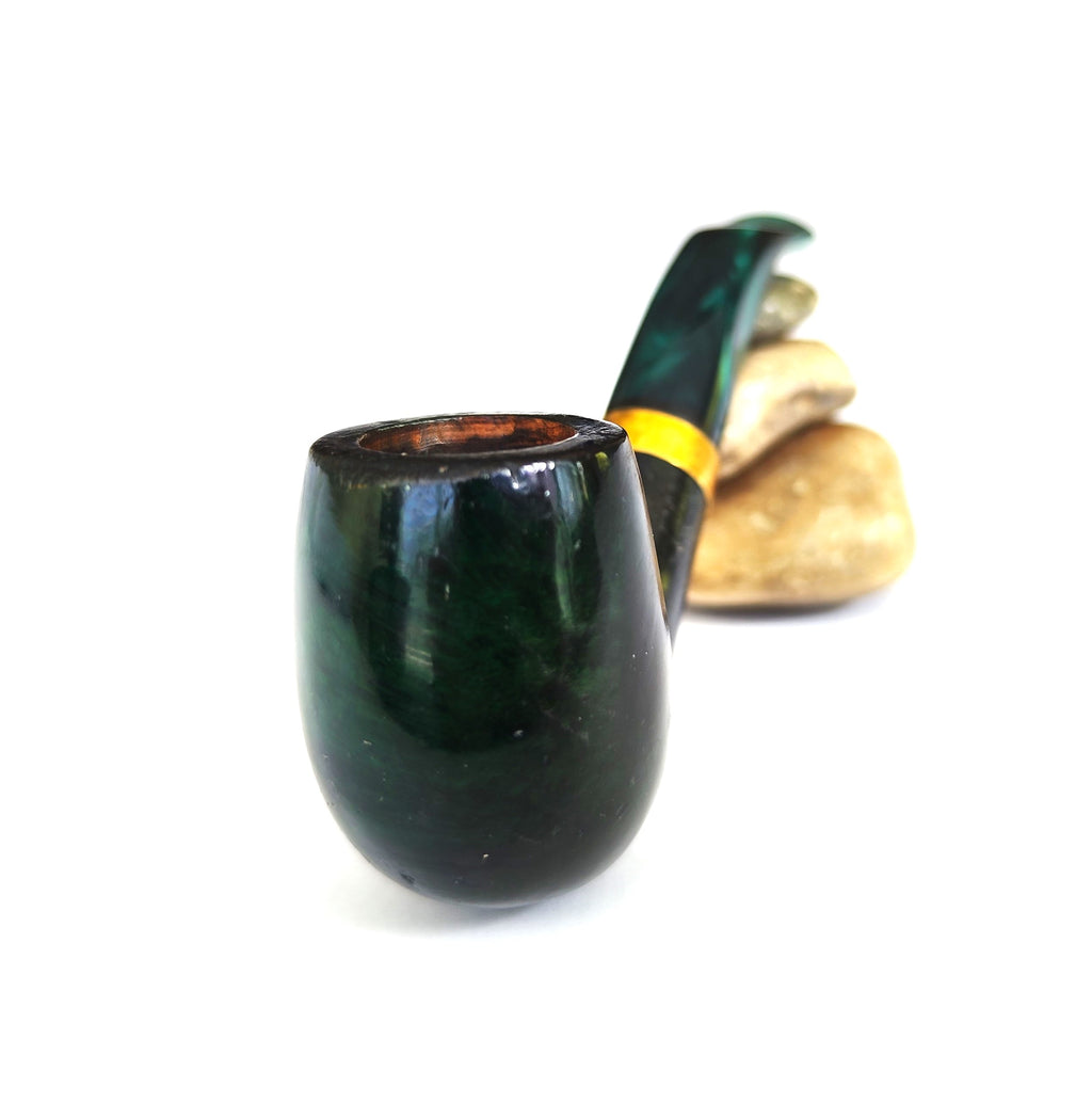 EWA Saint-Claude Emerald Green – Bent Billiard Estate Pipe