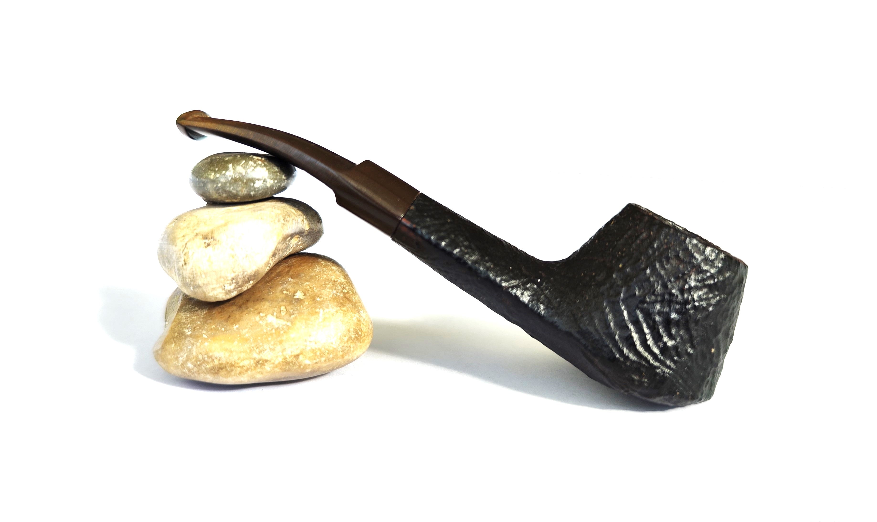 Polo Dinghy Sandblast Oval Shank Volcano Estate Pipe