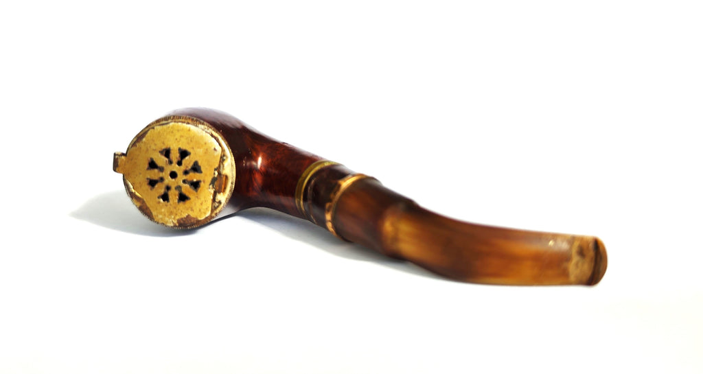 Bayle Val d’Isere (704) – Heritage Horn & Cherrywood Bent Billiard Estate Pipe