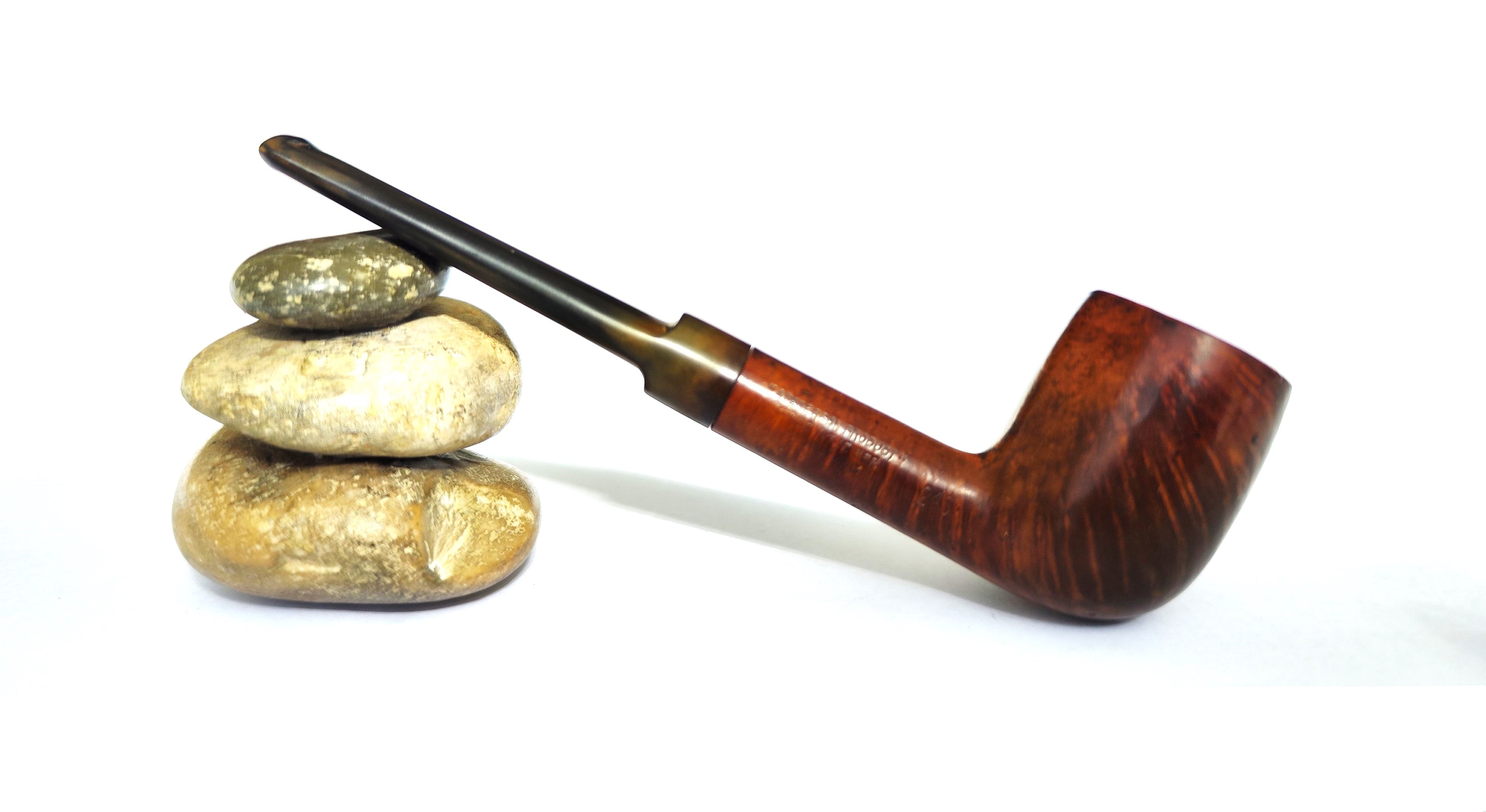 Vintage Peterson’s Shamrock (24S) – Saddle Billiard Estate Pipe