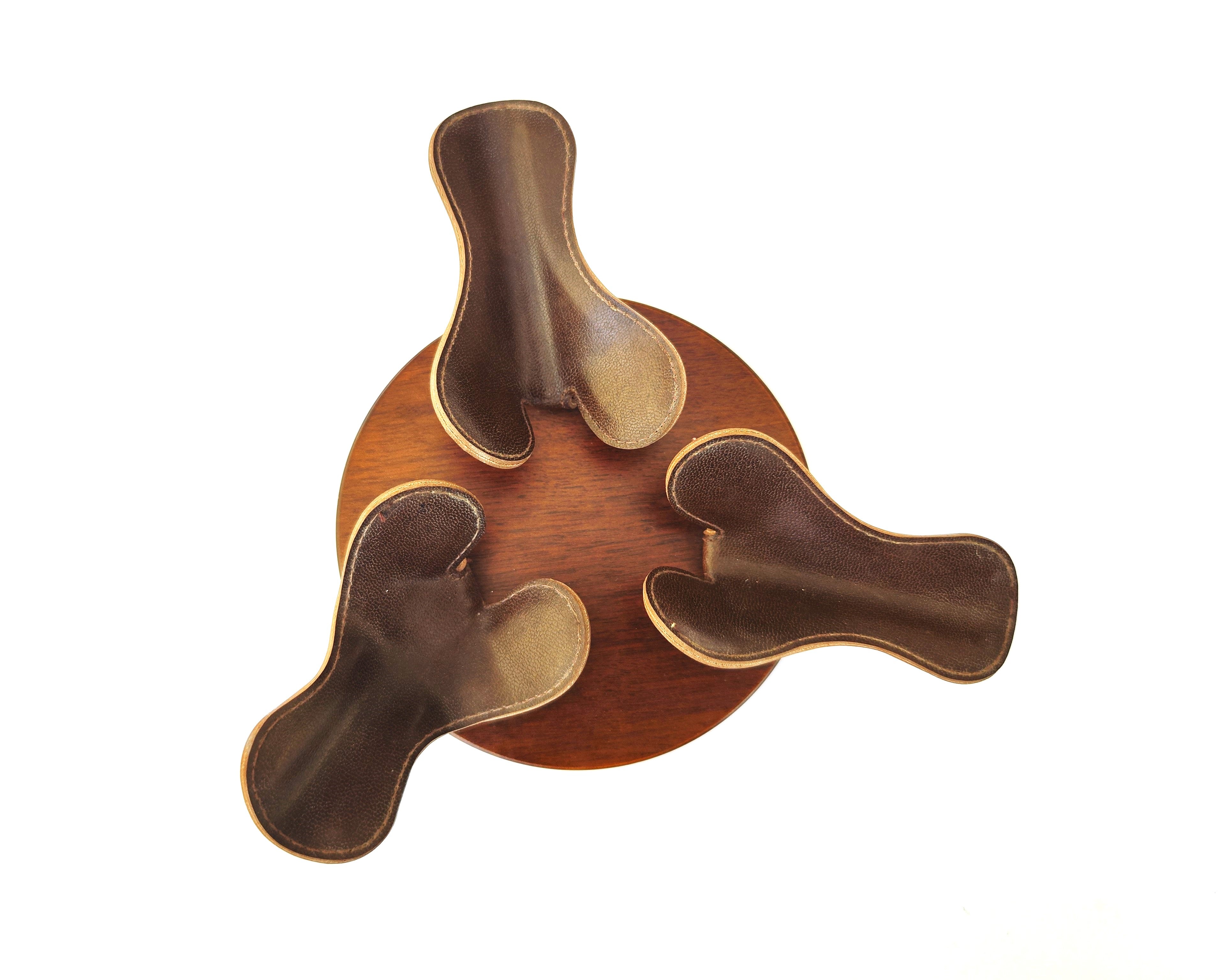 Savinelli Round Pipe Rack – Wood &amp; Leather (Holds 3 Pipes)
