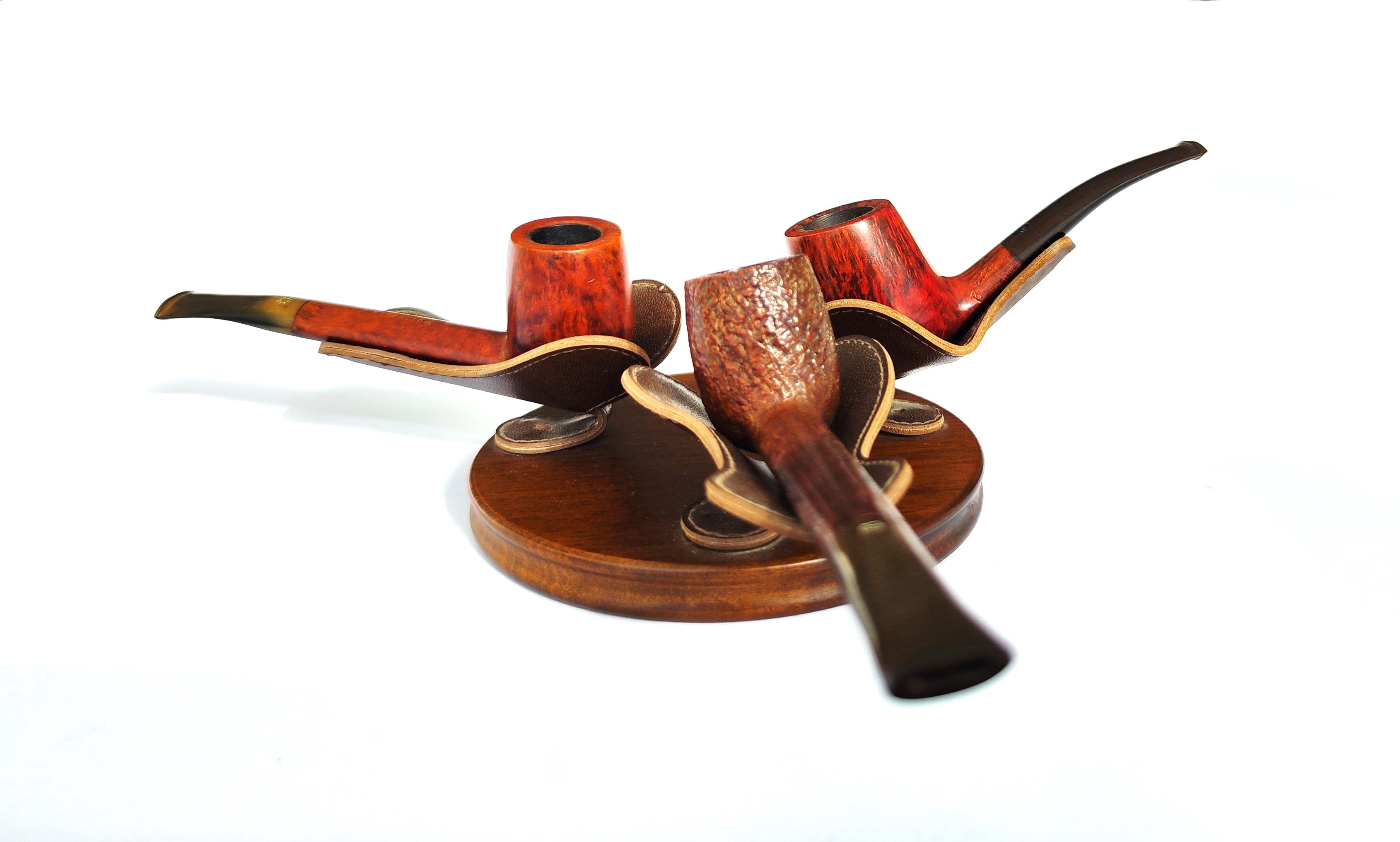 Savinelli Round Pipe Rack – Wood &amp; Leather (Holds 3 Pipes)