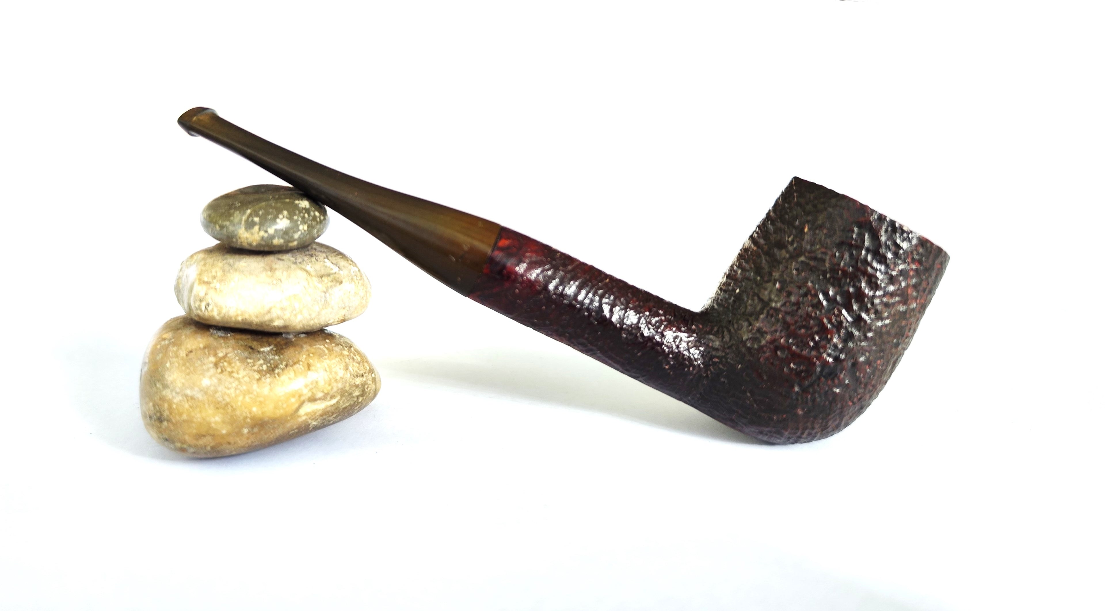 Harcourt Made in England (A1444) | Sandblast Stout Billiard Estate Pipe