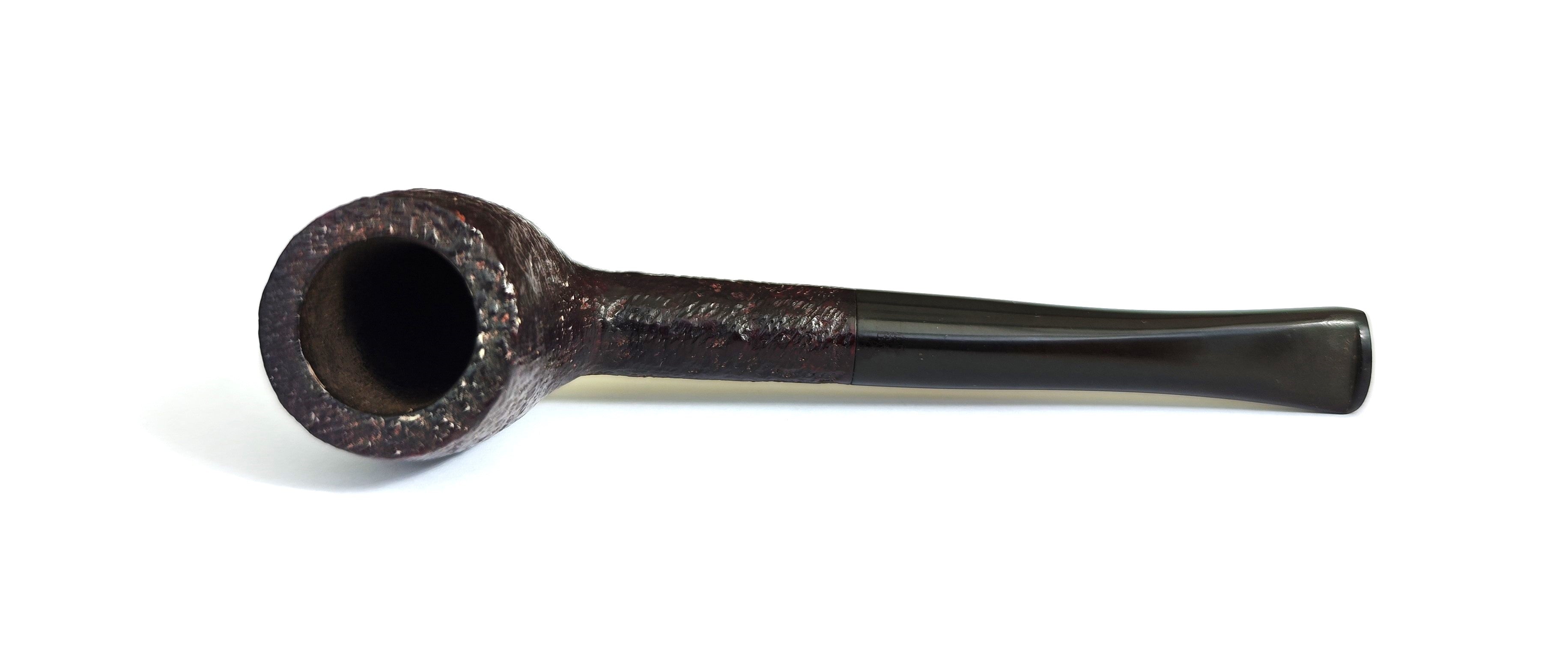 Captain Black BX18 – Sandblast Billiard (Made in England by Orlik) Estate Pipe