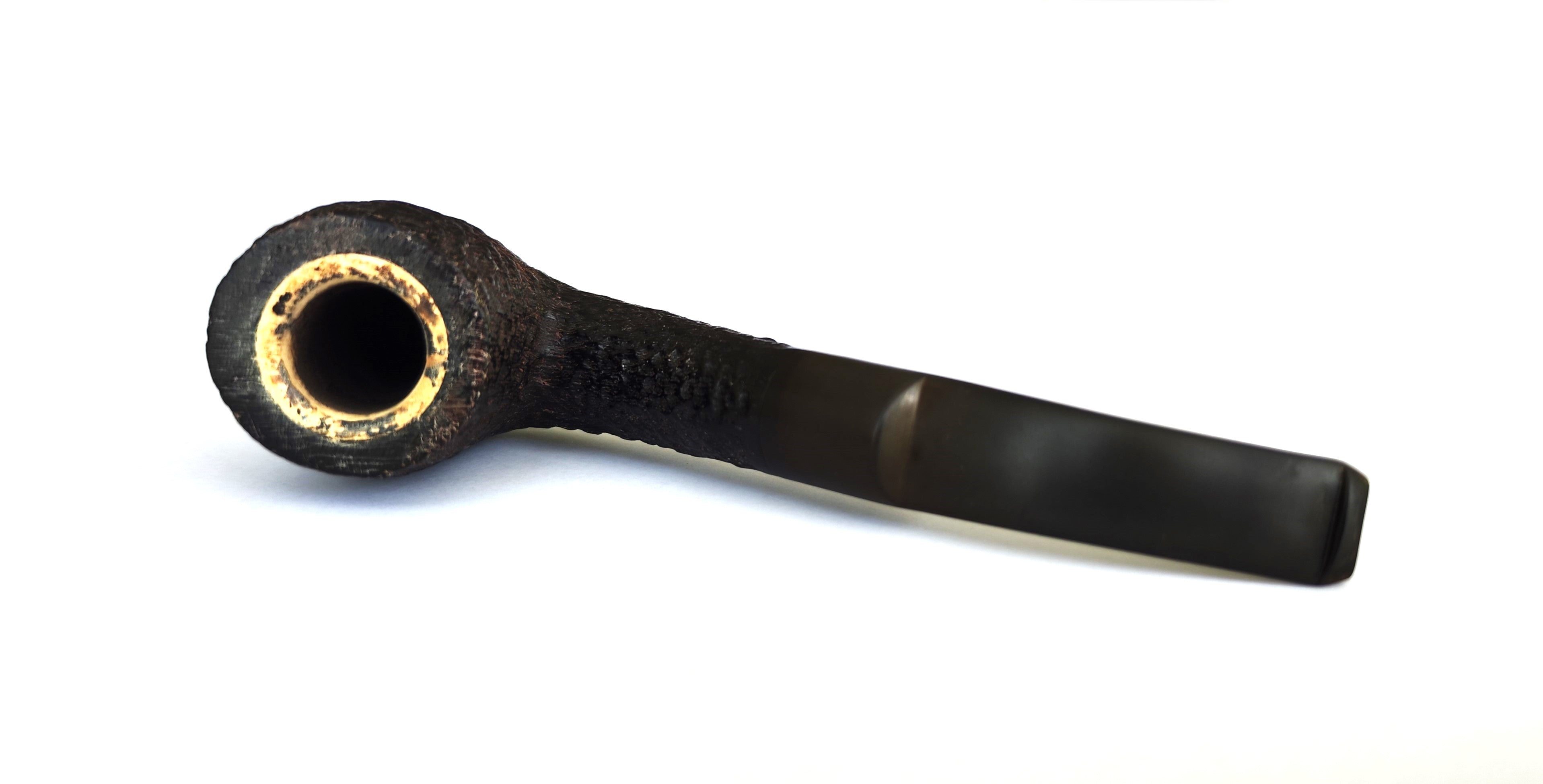 Kilimanjaro (104) Meerschaum-Lined Giant Bent Billiard Estate Pipe