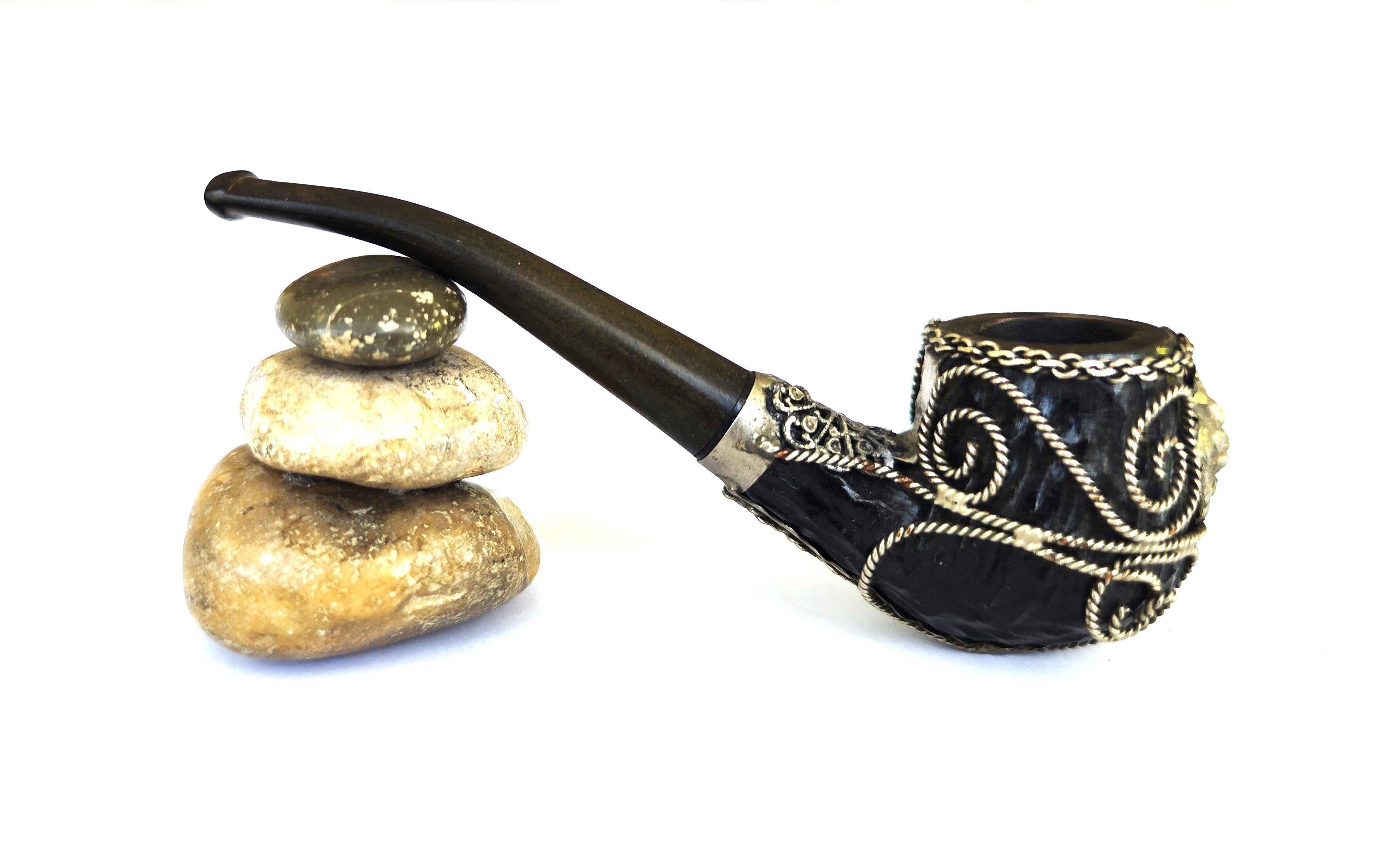 Real Briar Estate Pipe – Metal Filigree Lion Head (Bent Billiard)