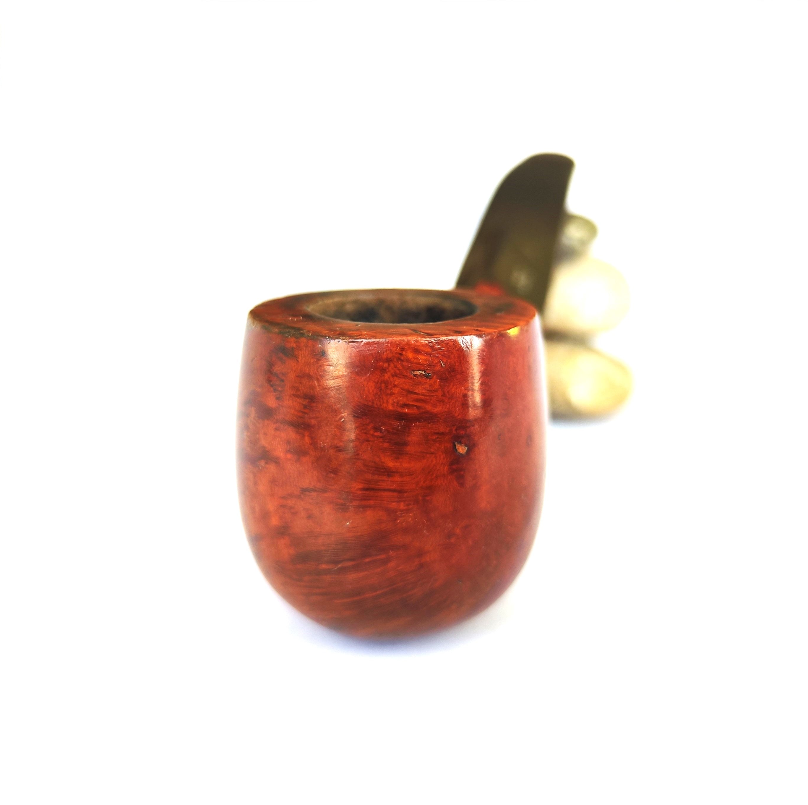 Charatan's Era Ben Wade (36) Diamond Shank Pot Estate Pipe